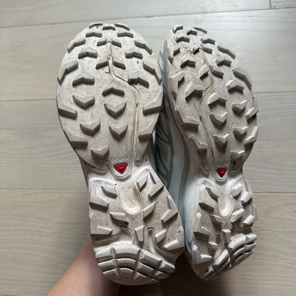 Salomon XT-6 Sneakers in Off White Lunar Rock - Picture 4 of 7